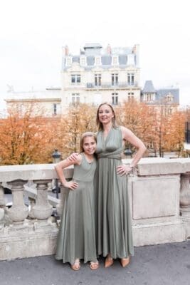 Matching Family Photoshoot idea