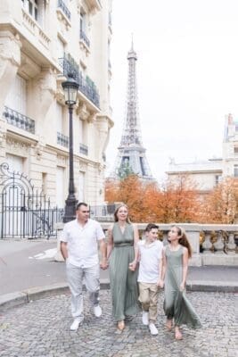 Matching Family Photoshoot idea